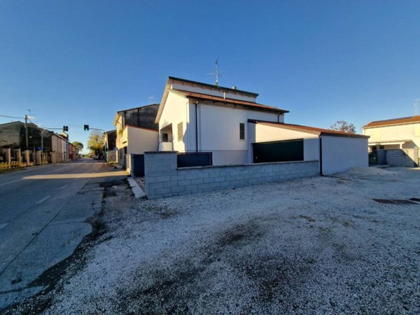 casa indipendente in affitto a Viadana in zona Casaletto