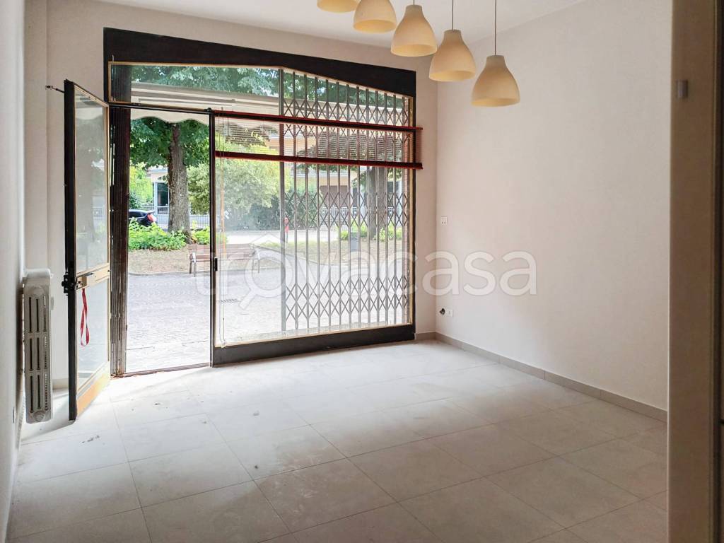 negozio in affitto a Viadana