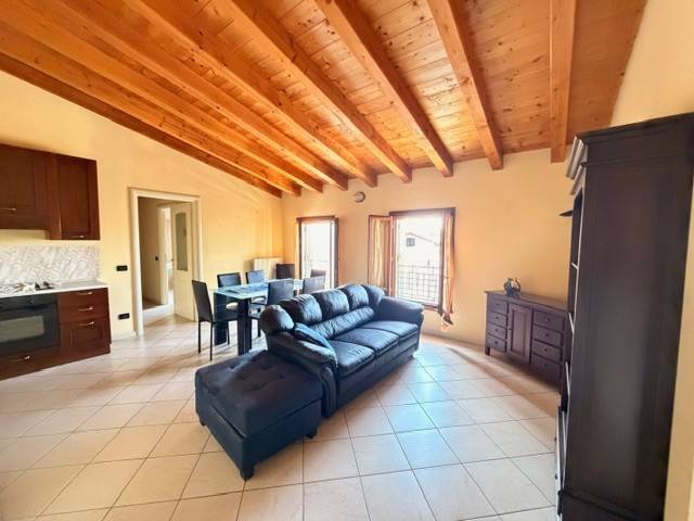 appartamento in affitto a Viadana in zona Cogozzo