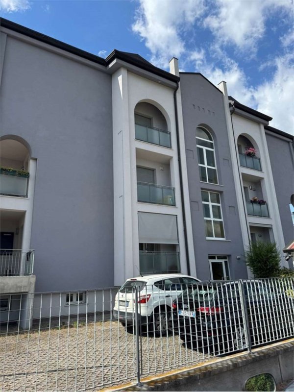 appartamento in affitto a Borgo Virgilio in zona Virgilio
