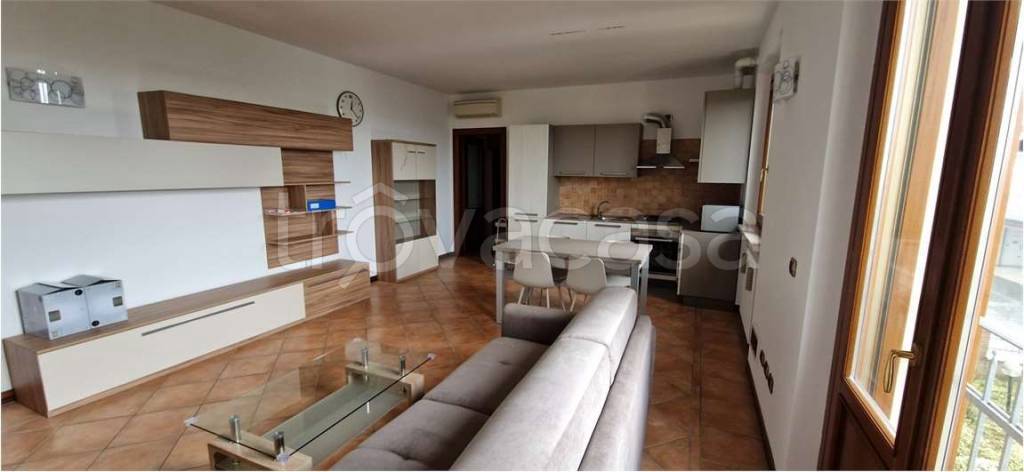 appartamento in affitto a Borgo Virgilio in zona Virgilio