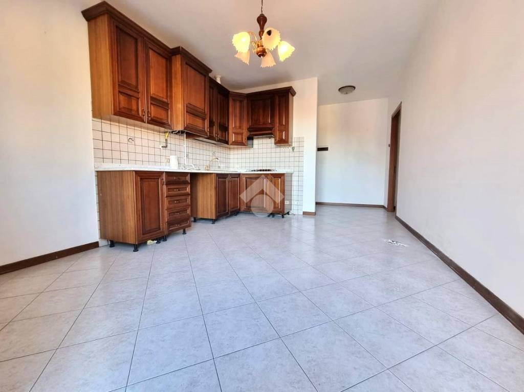 appartamento in affitto a Borgo Virgilio in zona Virgilio