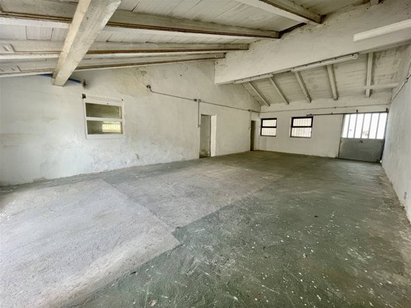 ufficio in affitto a Borgo Virgilio in zona Romanore