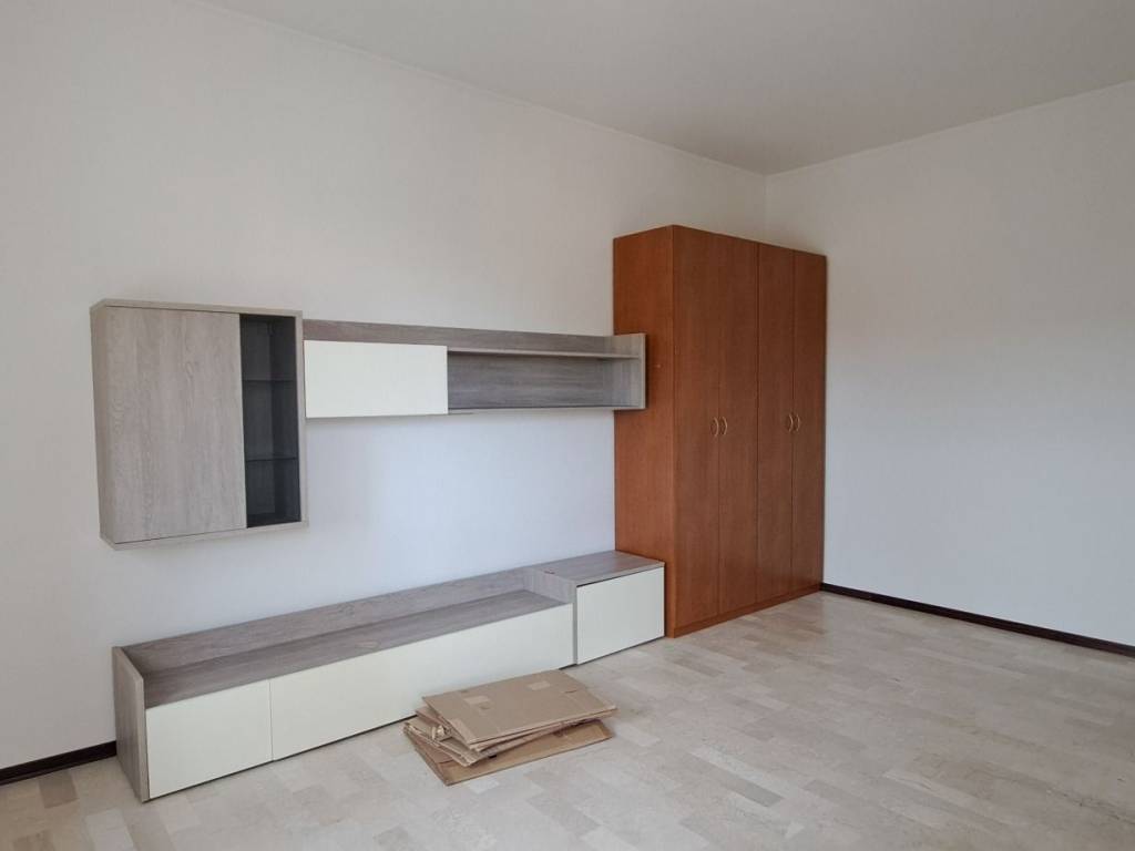 appartamento in affitto a Borgo Virgilio in zona Virgilio