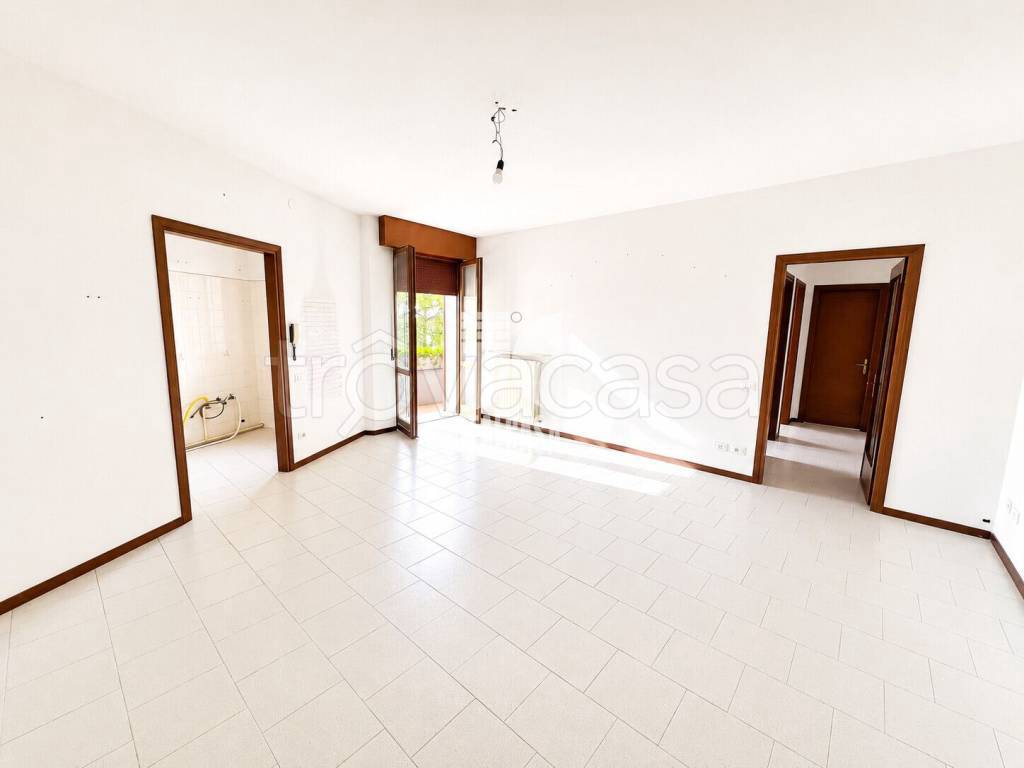 appartamento in affitto a Borgo Virgilio in zona Virgilio