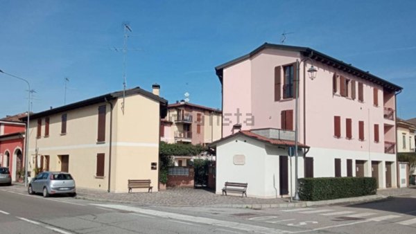 appartamento in affitto a Borgo Mantovano in zona Revere