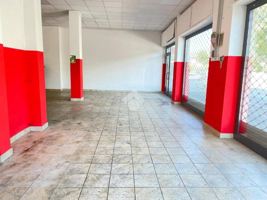 negozio in affitto a Sant'Antonino di Susa