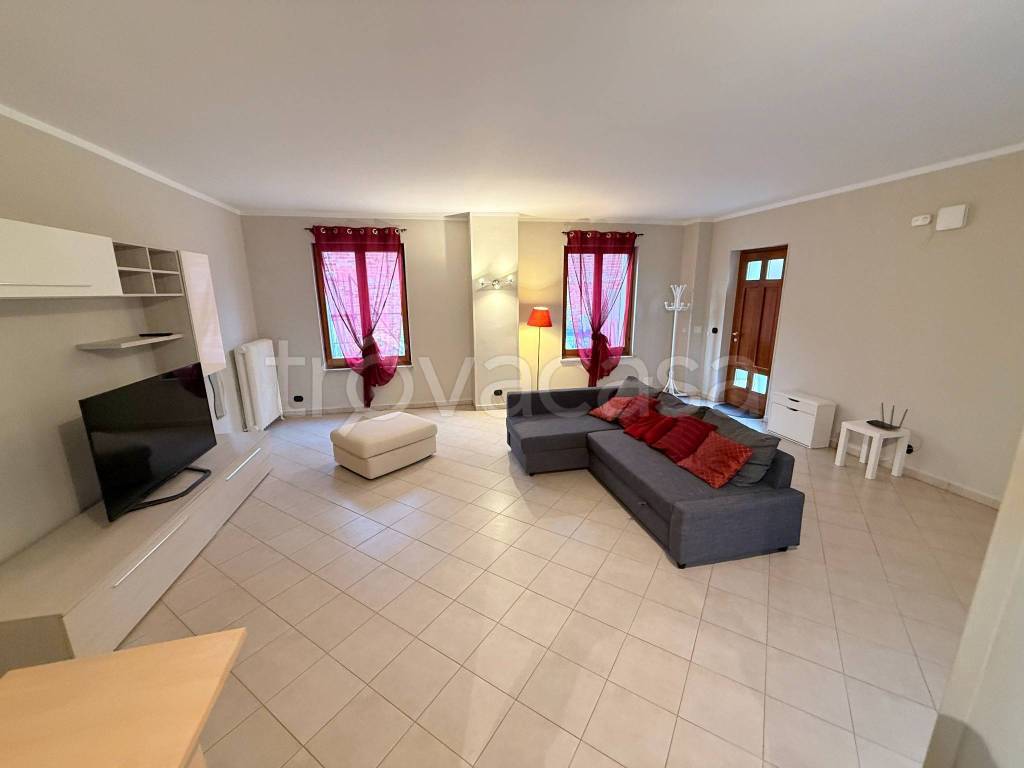 appartamento in affitto a Santena