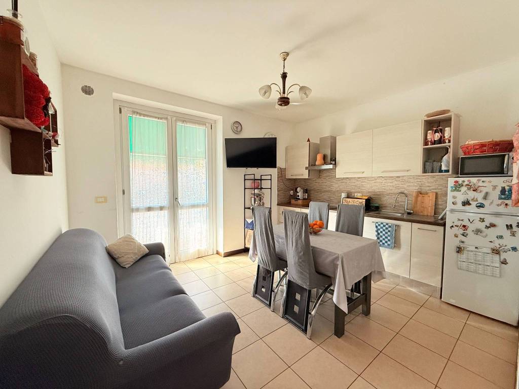 appartamento in affitto a Santena