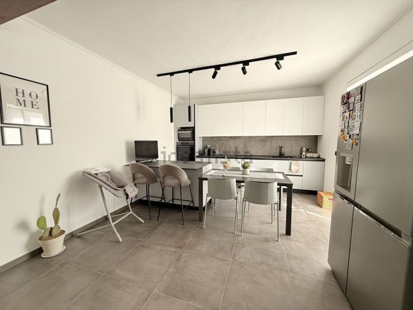 casa indipendente in affitto a Santena