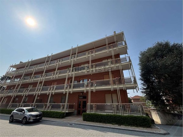 appartamento in affitto a Santena