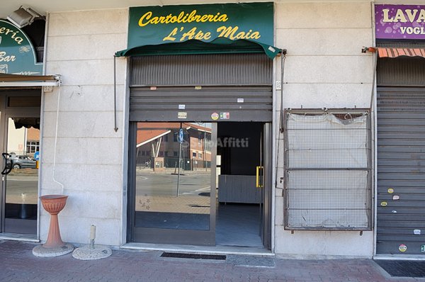 locale commerciale in affitto a Settimo Torinese