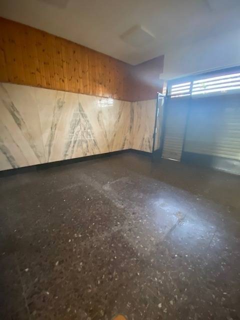 locale commerciale in affitto a Settimo Torinese