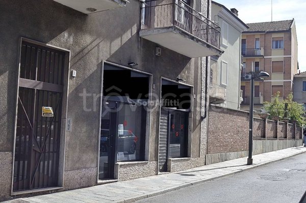 locale commerciale in affitto a Settimo Torinese