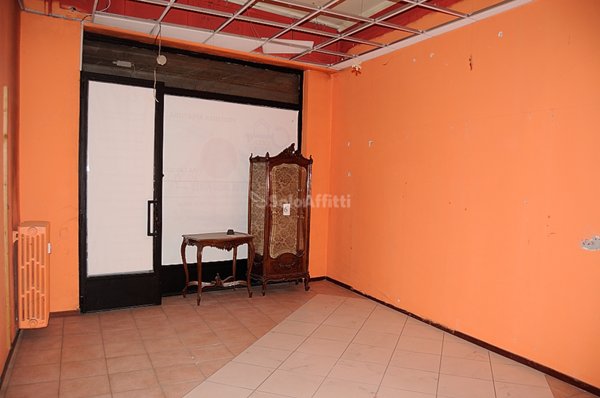 locale commerciale in affitto a Settimo Torinese