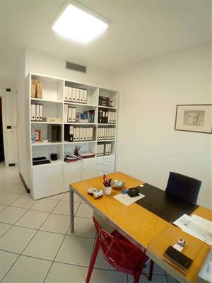 ufficio in affitto a Settimo Torinese