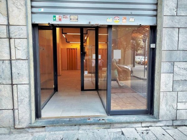 negozio in affitto a Settimo Torinese