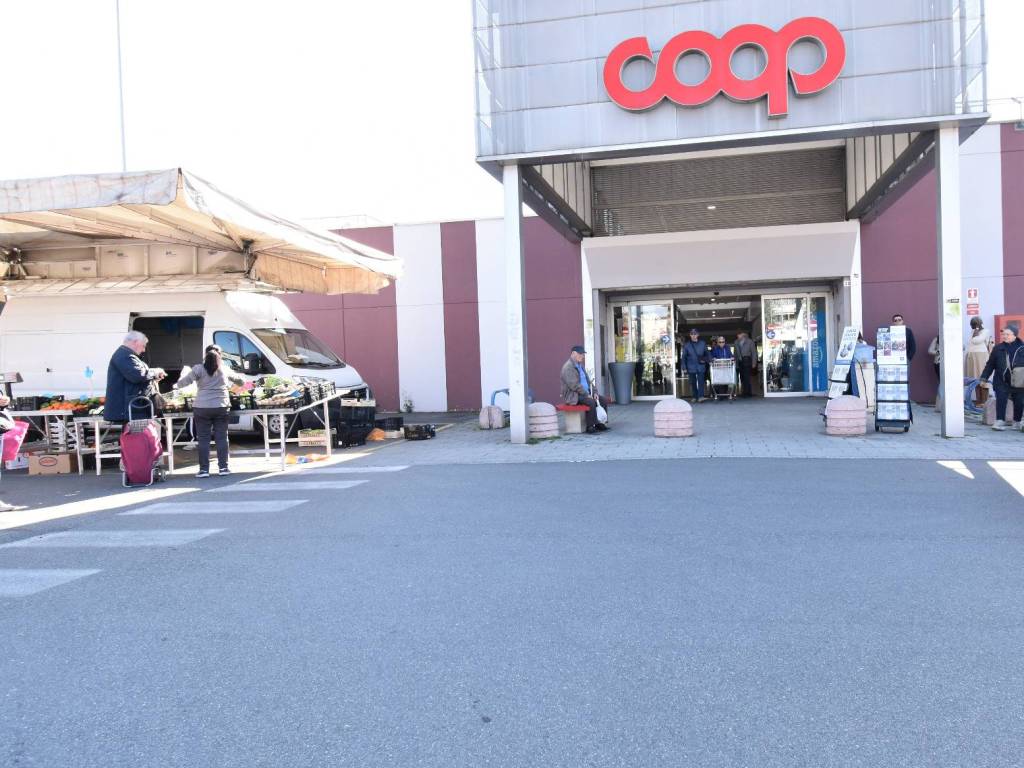negozio in affitto a Settimo Torinese
