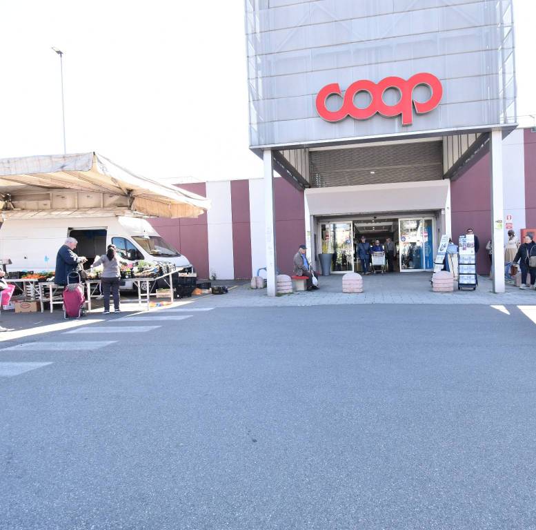 negozio in affitto a Settimo Torinese