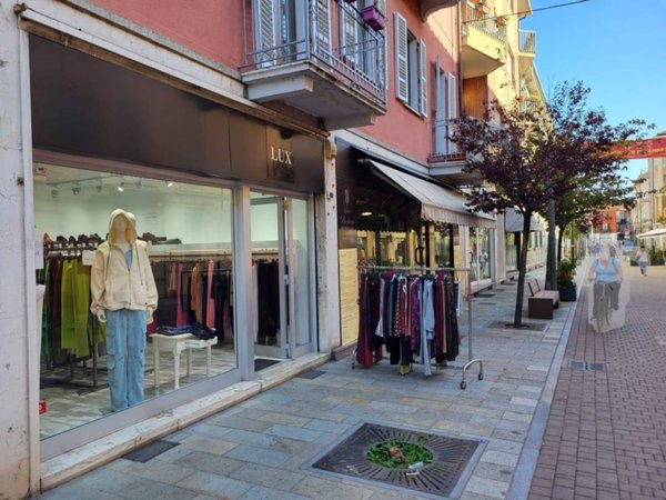 negozio in affitto a Settimo Torinese