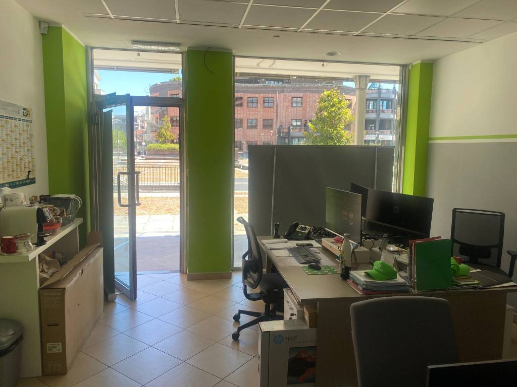 negozio in affitto a Settimo Torinese