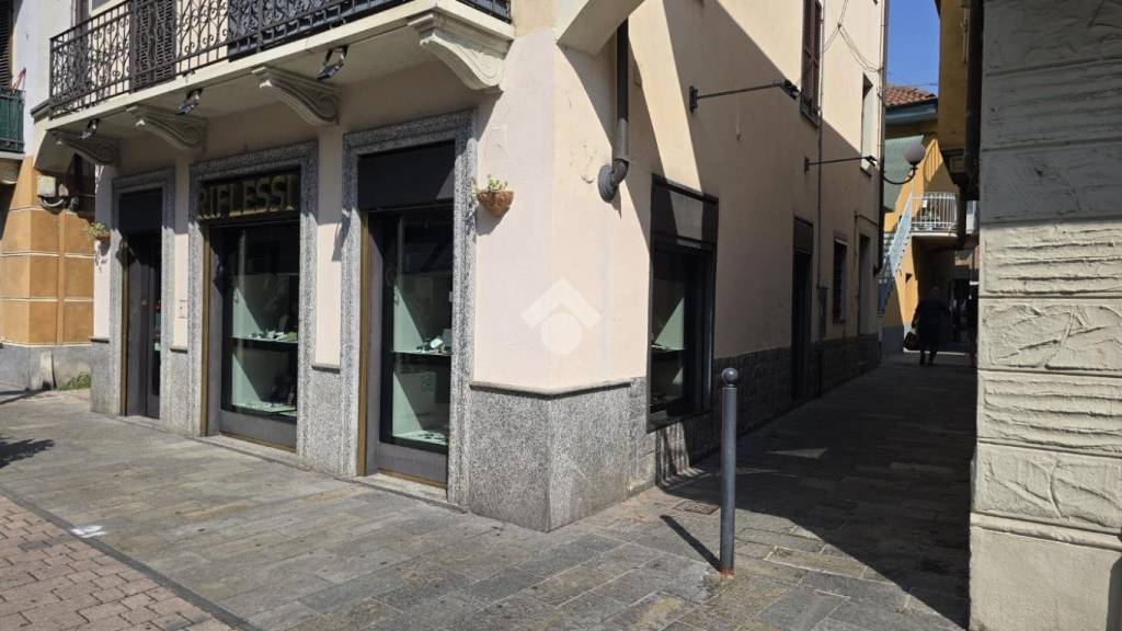 negozio in affitto a Settimo Torinese