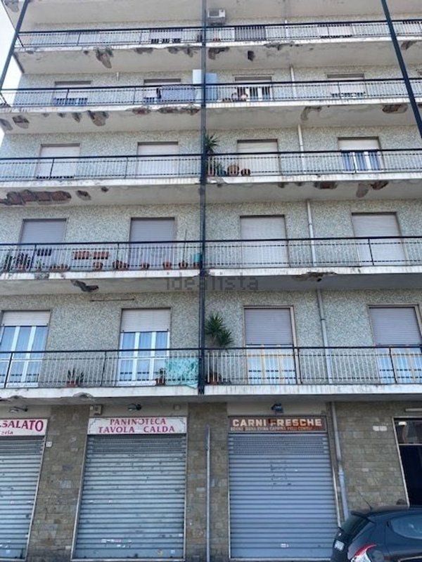 locale commerciale in affitto a Settimo Torinese