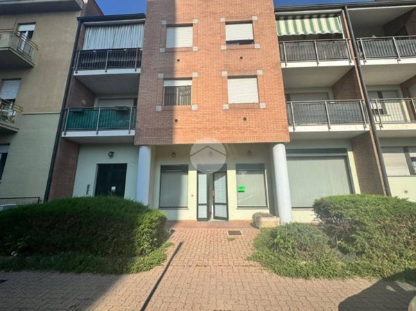 negozio in affitto a Settimo Torinese