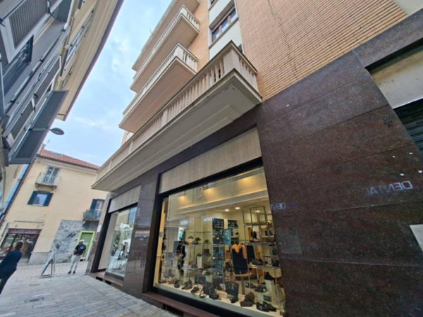 negozio in affitto a Settimo Torinese