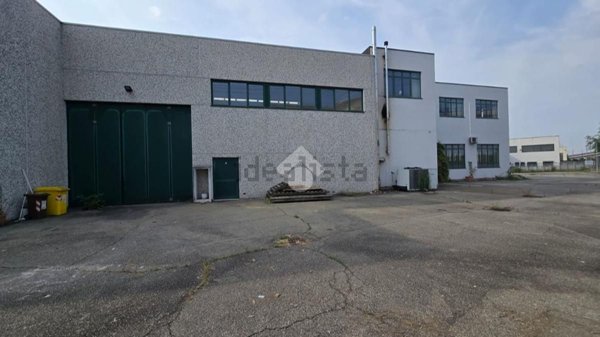 capannone in affitto a Settimo Torinese