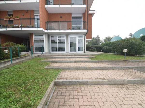 negozio in affitto a Settimo Torinese