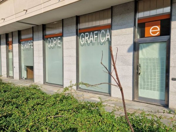 negozio in affitto a Settimo Torinese in zona Le Villette