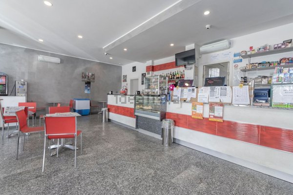negozio in affitto a Settimo Torinese