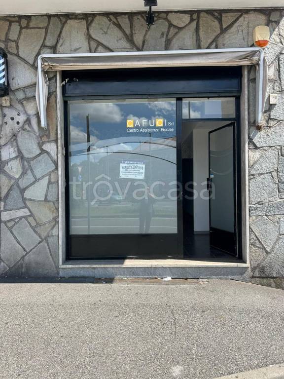 negozio in affitto a Settimo Torinese in zona Le Villette