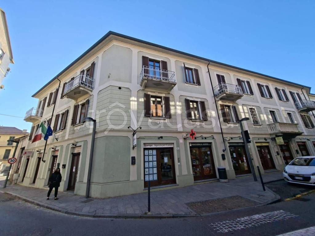 negozio in affitto a Settimo Torinese