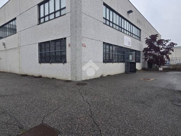 capannone in affitto a Settimo Torinese