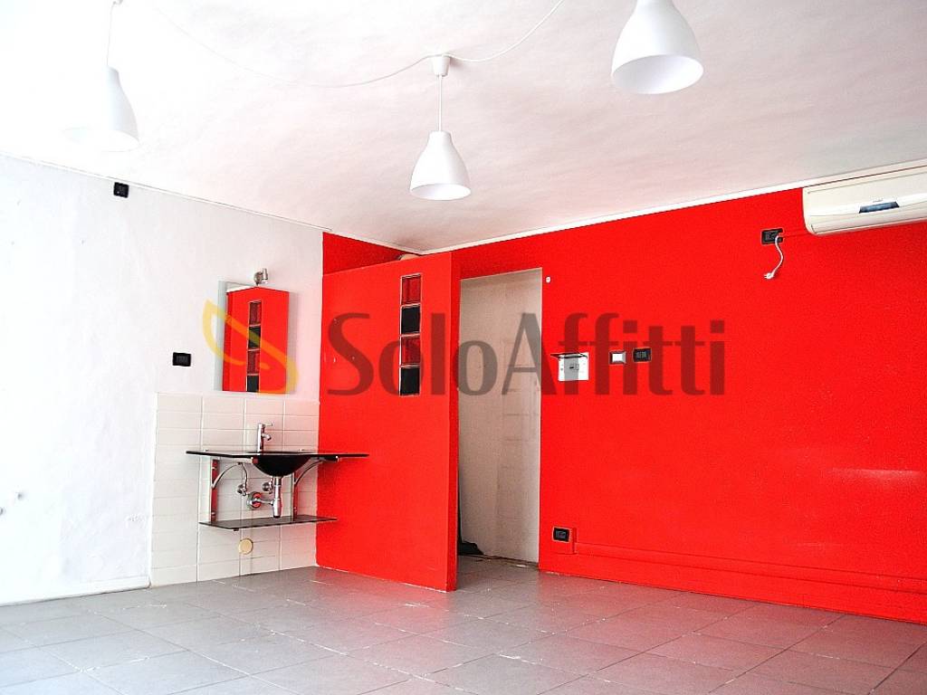 negozio in affitto a Settimo Torinese