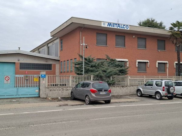 locale commerciale in affitto a Settimo Torinese