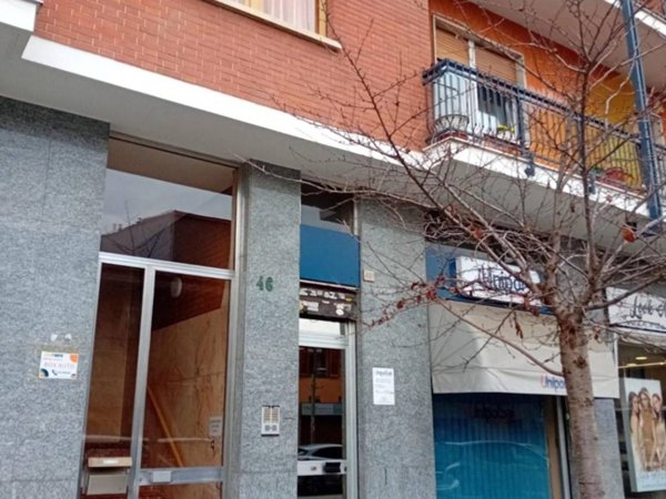 negozio in affitto a Settimo Torinese