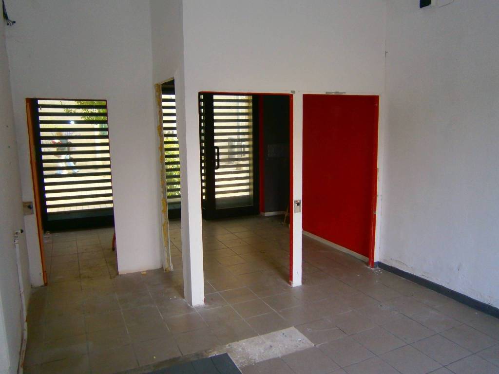 negozio in affitto a Settimo Torinese