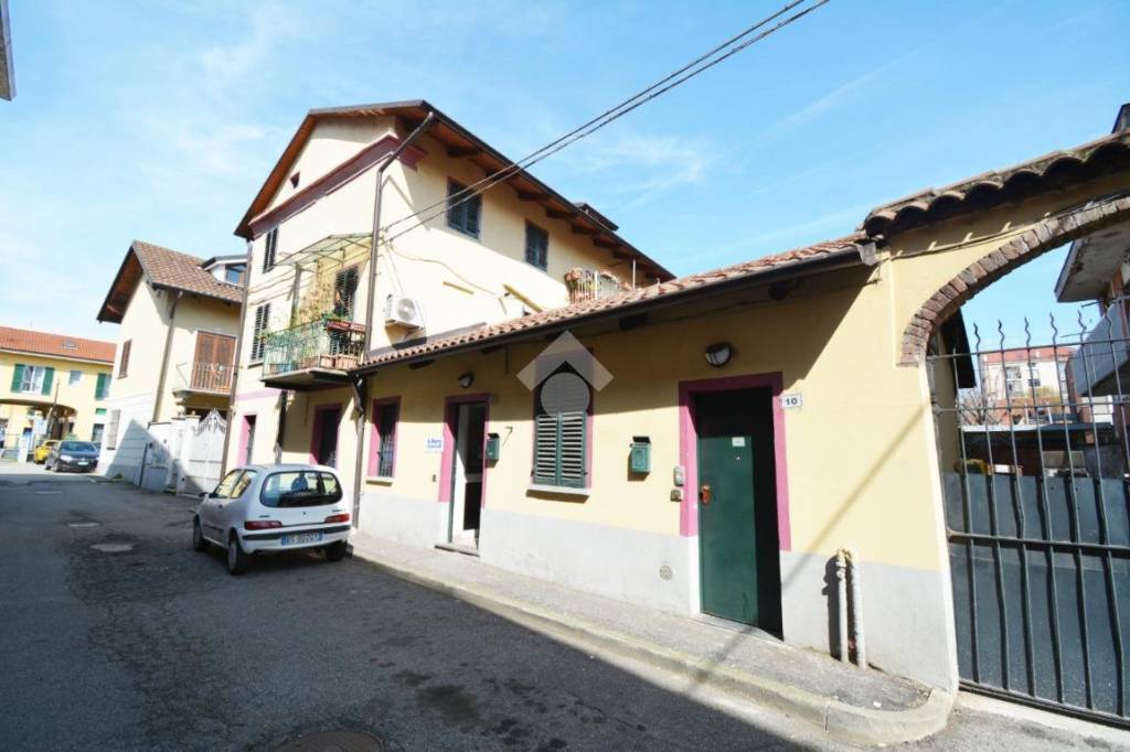 negozio in affitto a Settimo Torinese