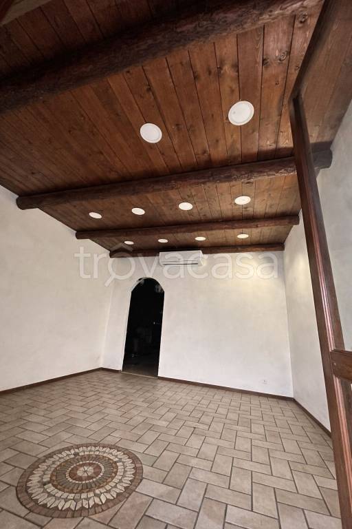 negozio in affitto a Settimo Torinese