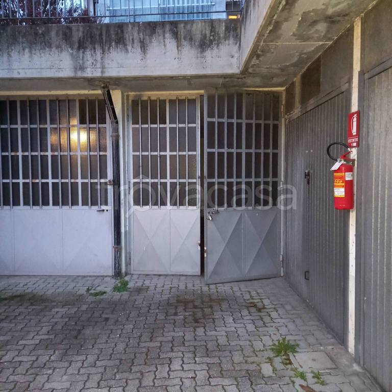 locale commerciale in affitto a Settimo Torinese