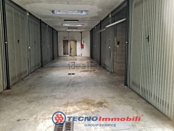 locale di sgombero in affitto a Settimo Torinese