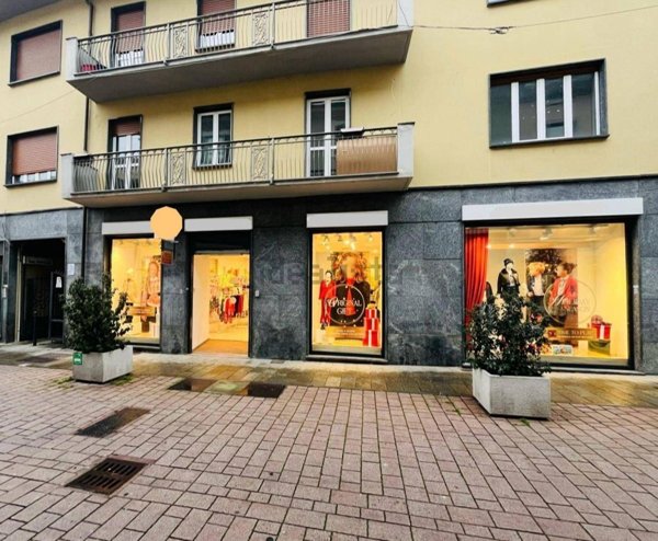 locale commerciale in affitto a Settimo Torinese