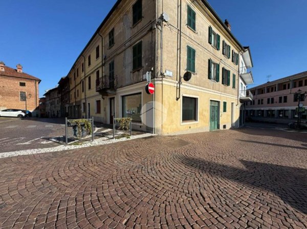 negozio in affitto a Strambino