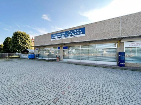 locale commerciale in affitto a Strambino in zona Cerone