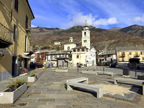 negozio in affitto a Susa