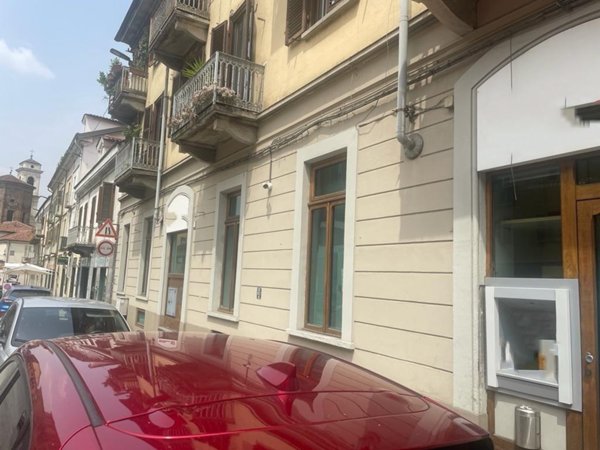 locale commerciale in affitto a Torino in zona Rosa