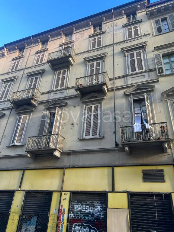 negozio in affitto a Torino in zona Centro Storico